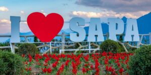 5D4N Paket Tour Vietnam Hanoi Sapa
