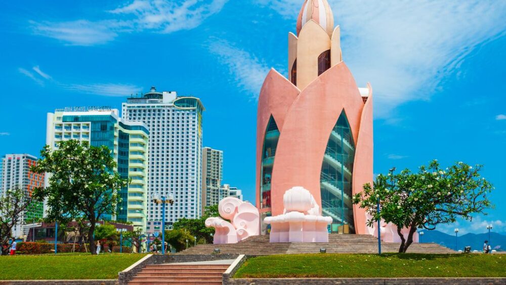 paket wisata vietnam 5 hari